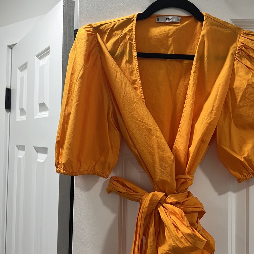Mango wrap top - Picture 2 of 2